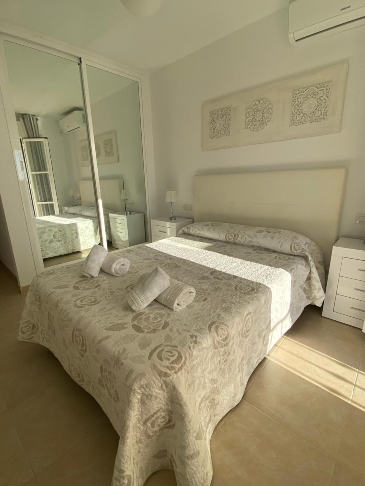 Apartamento Con Vistas ลากาลาเดมิฮาส ภายนอก รูปภาพ
